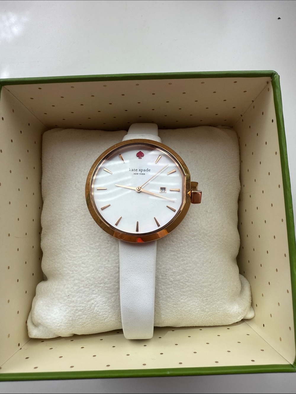 kate spade White and Rose Gold Women's Leather Strap Watch